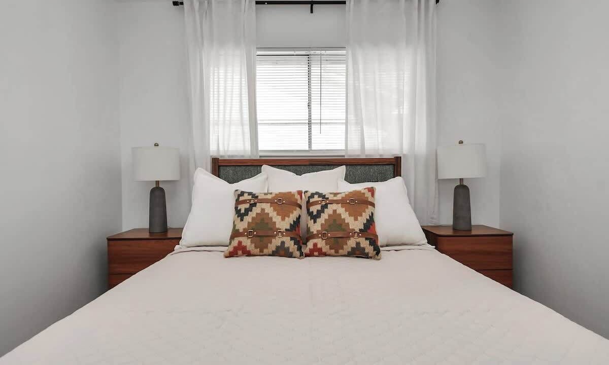 Photo of Bedroom in Southbelt/Ellington