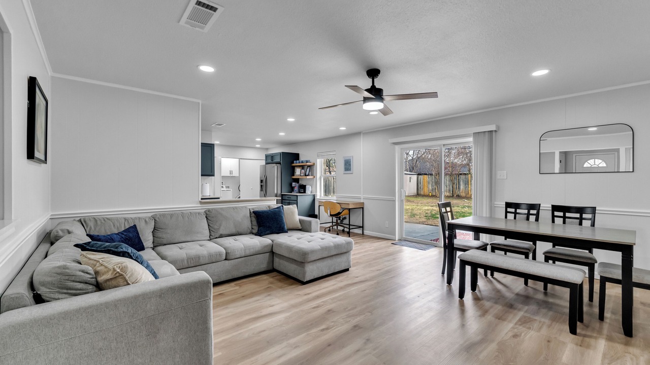 Photo of Livingroom in Bedford