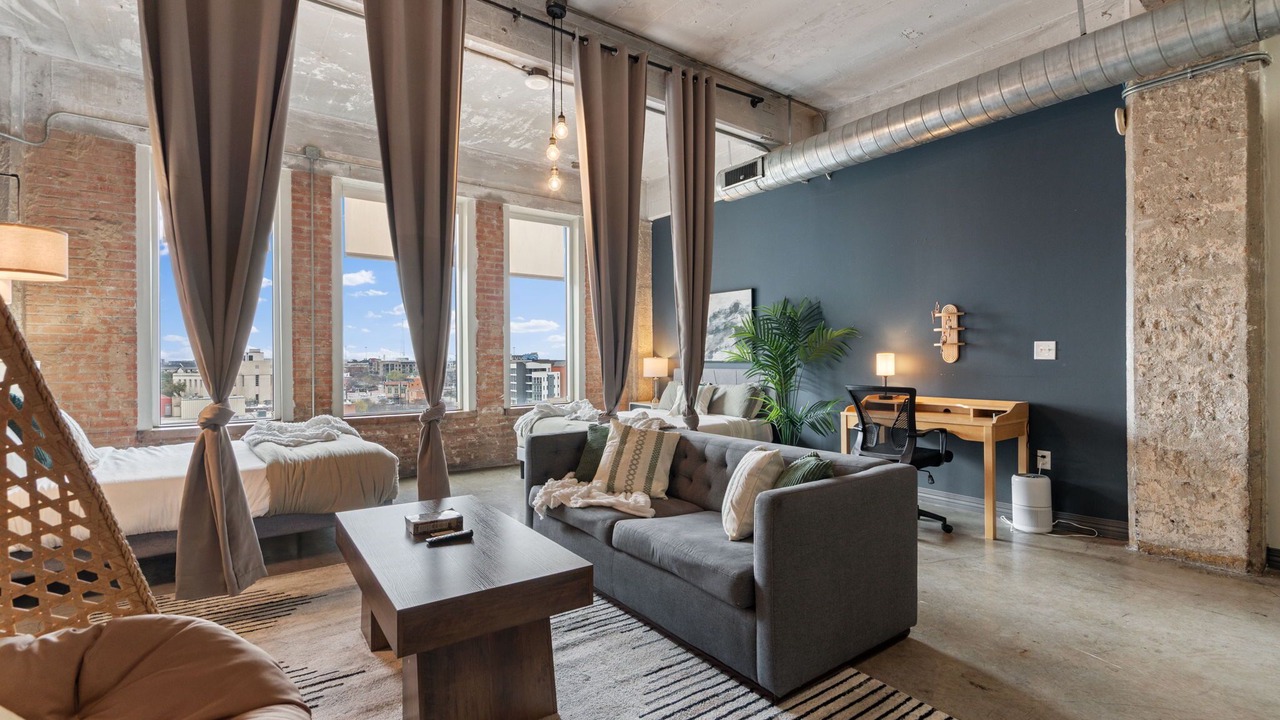 Photo of Livingroom in Downtown Dallas