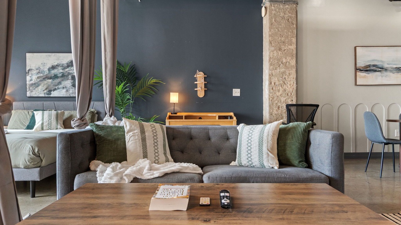 Photo of Livingroom in Downtown Dallas