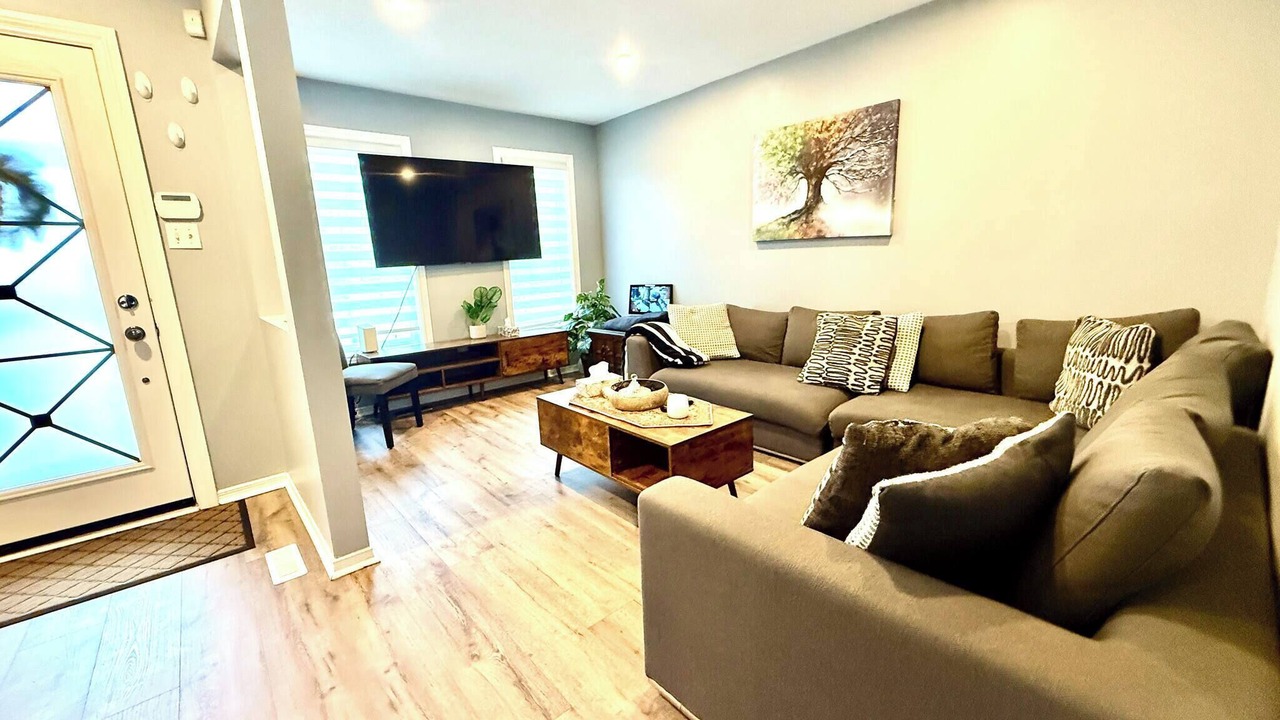 Photo of Livingroom in Vaughan