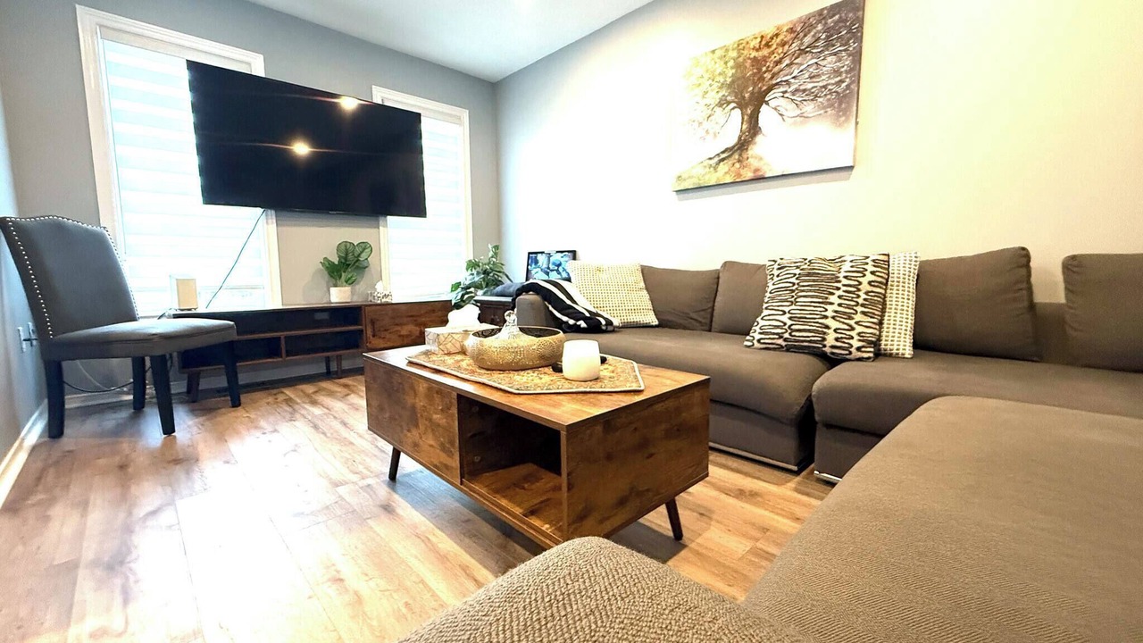Photo of Livingroom in Vaughan
