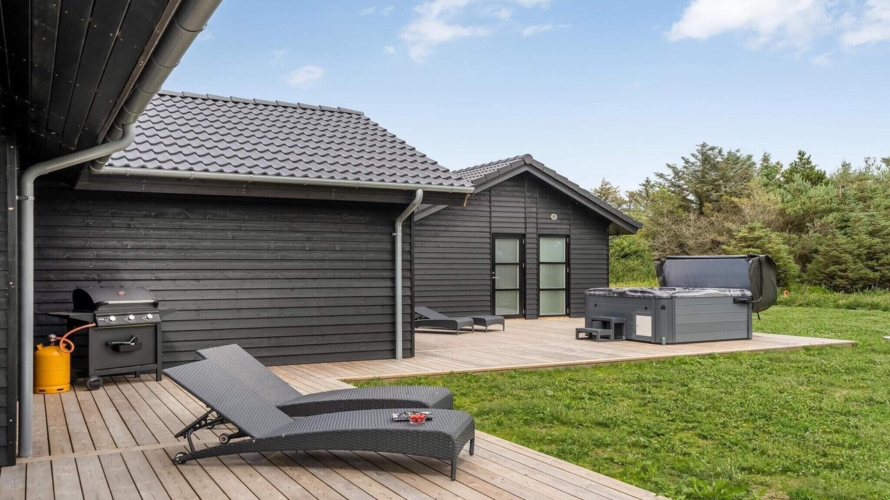 Photo of Outdoor in Lokken