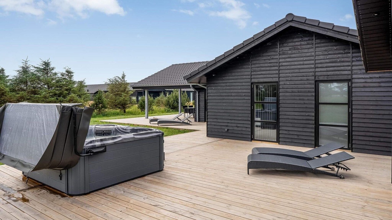Photo of Outdoor in Lokken