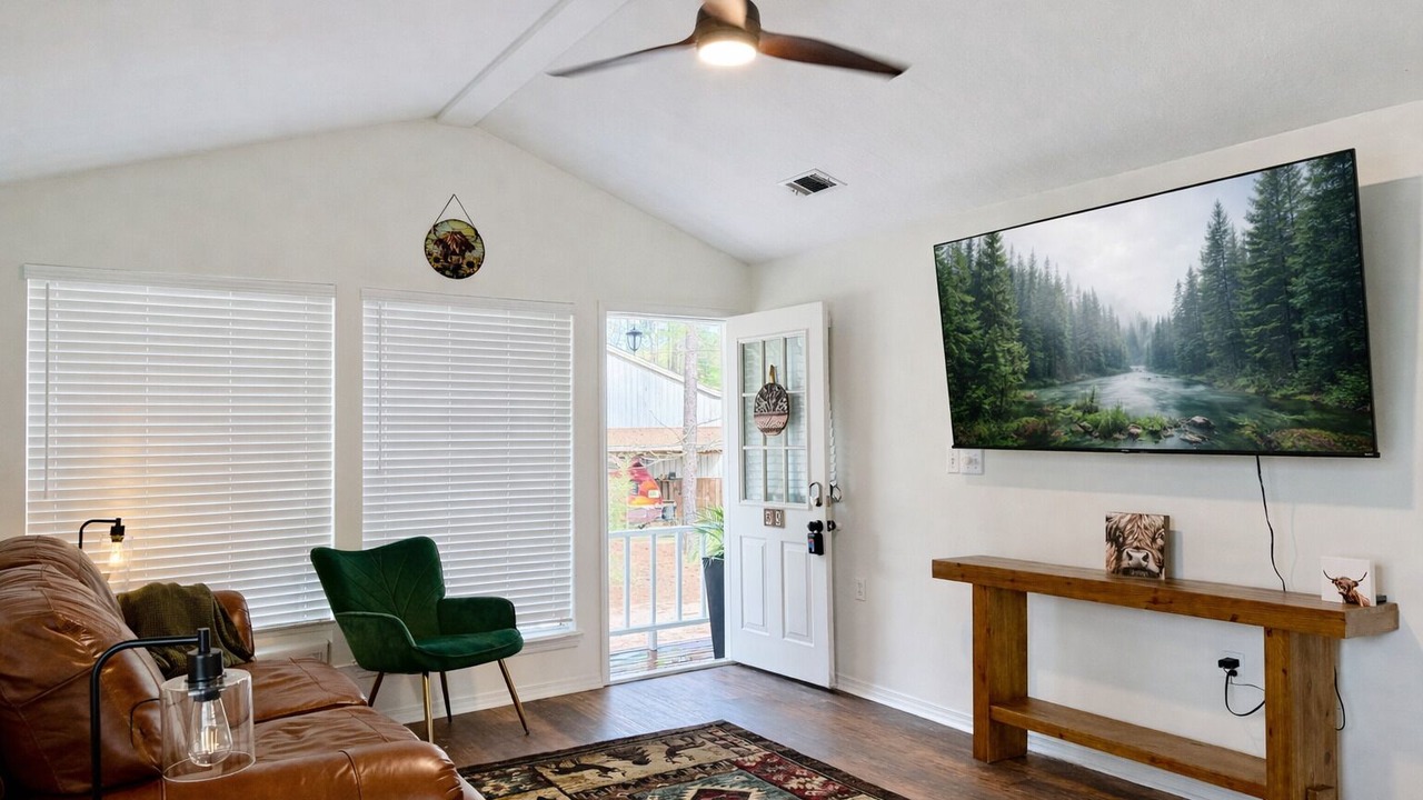 Photo of Livingroom in Hattiesburg