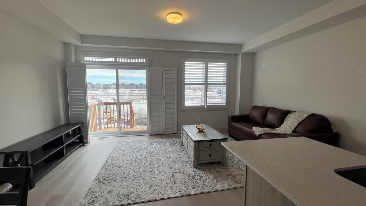 Photo of Livingroom in Lindsay