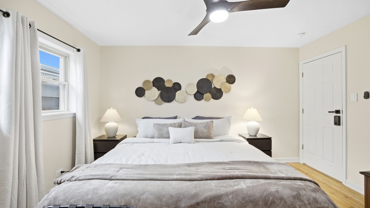 Photo of Bedroom in West Pullman