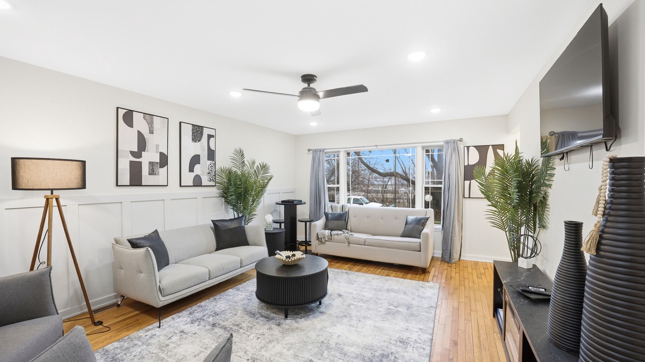 Photo of Livingroom in West Pullman