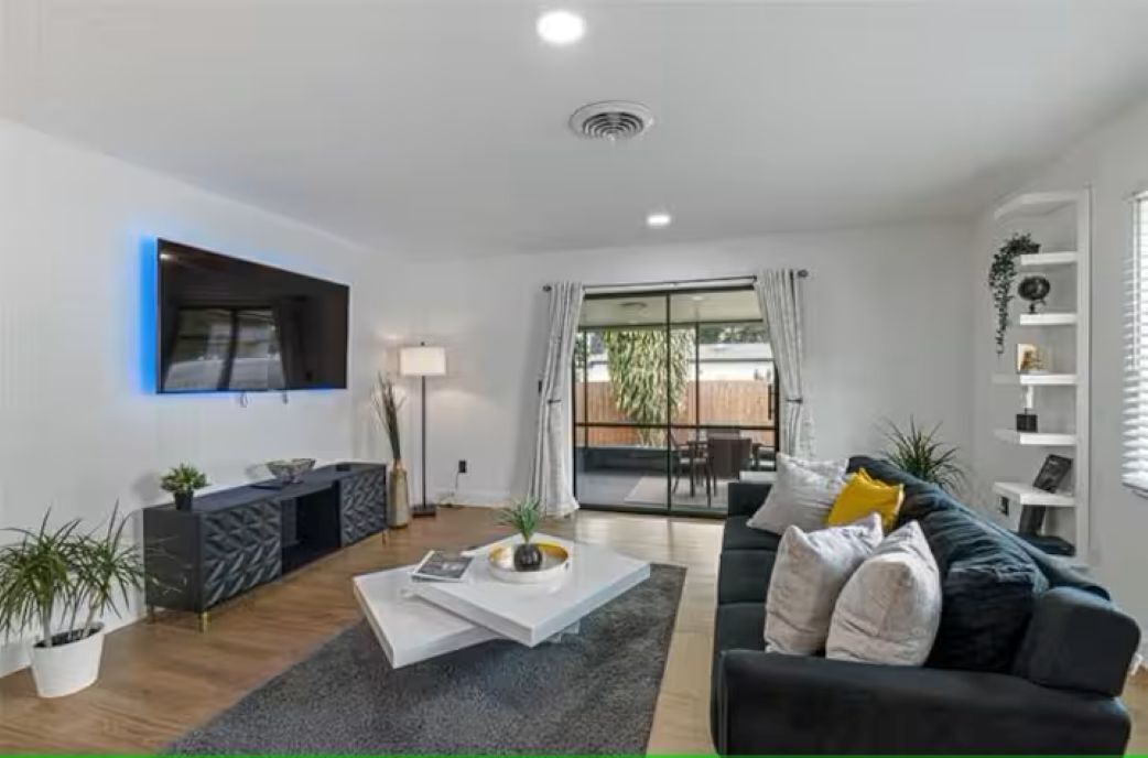 Photo of Livingroom in Conway