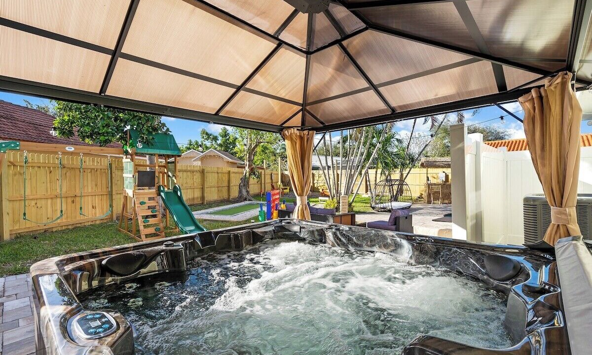 Photo of Outdoor in West Palm Beach