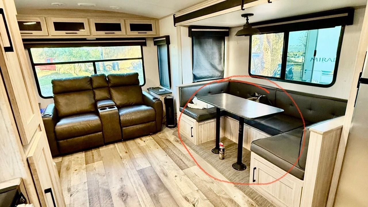 Photo of Livingroom in Bayside