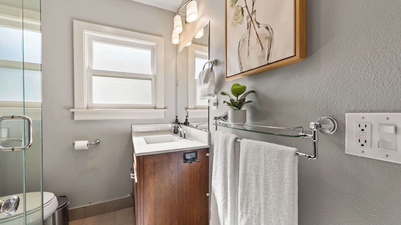 Photo of Bathroom in Green Lake