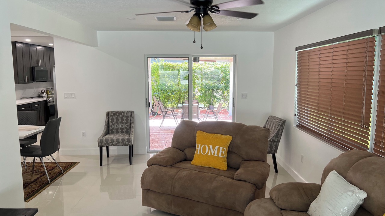 Photo of Livingroom in Miramar