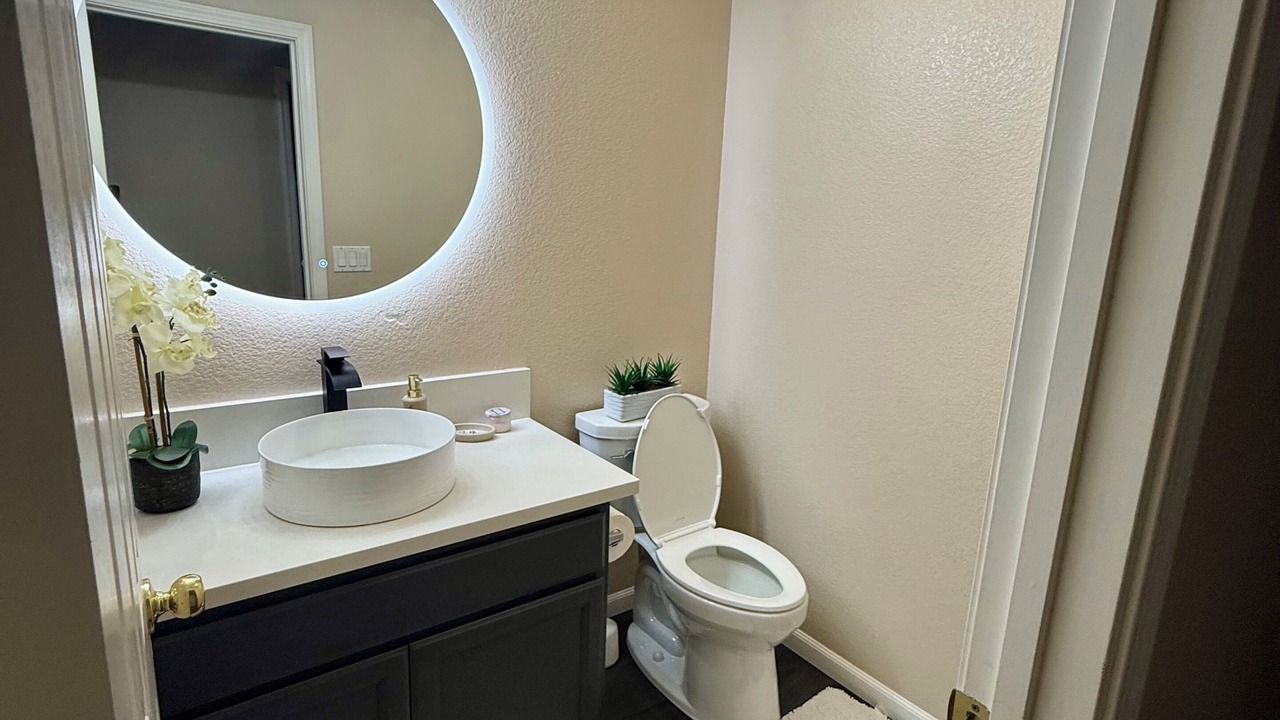 Photo of Bathroom in North Natomas