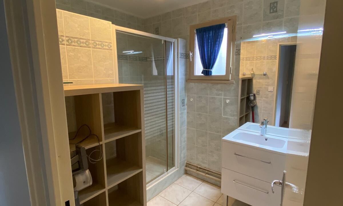 Photo of Bathroom in Limoux
