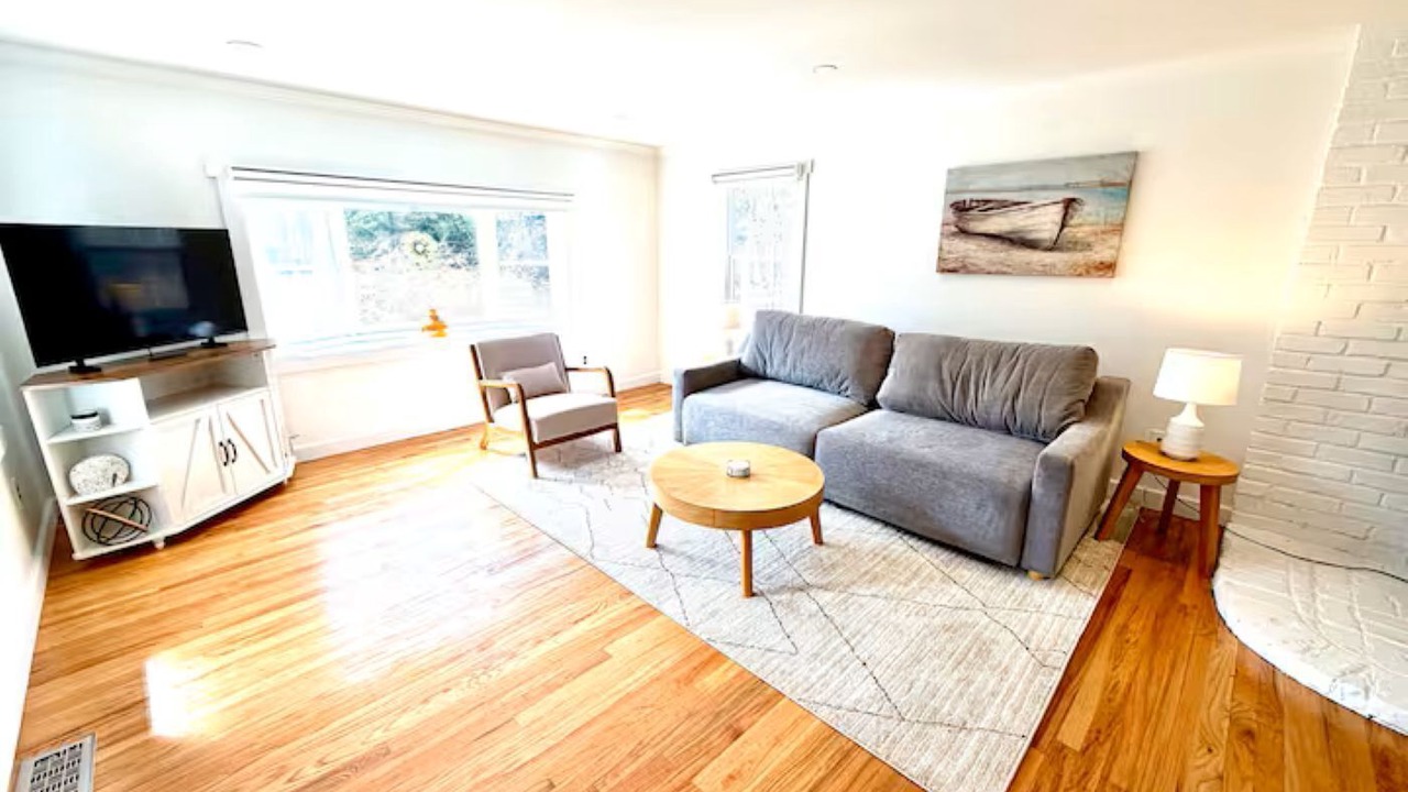 Photo of Livingroom in Redding Ridge