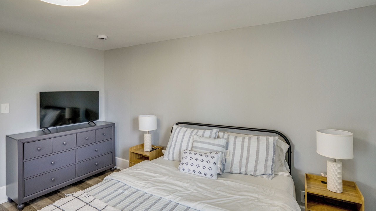Photo of Bedroom in Lincoln Park
