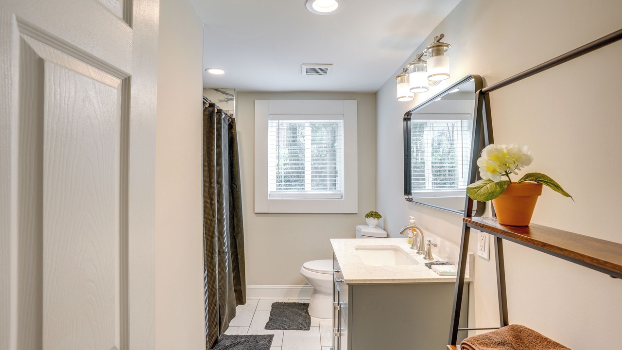 Photo of Bathroom in Collegedale