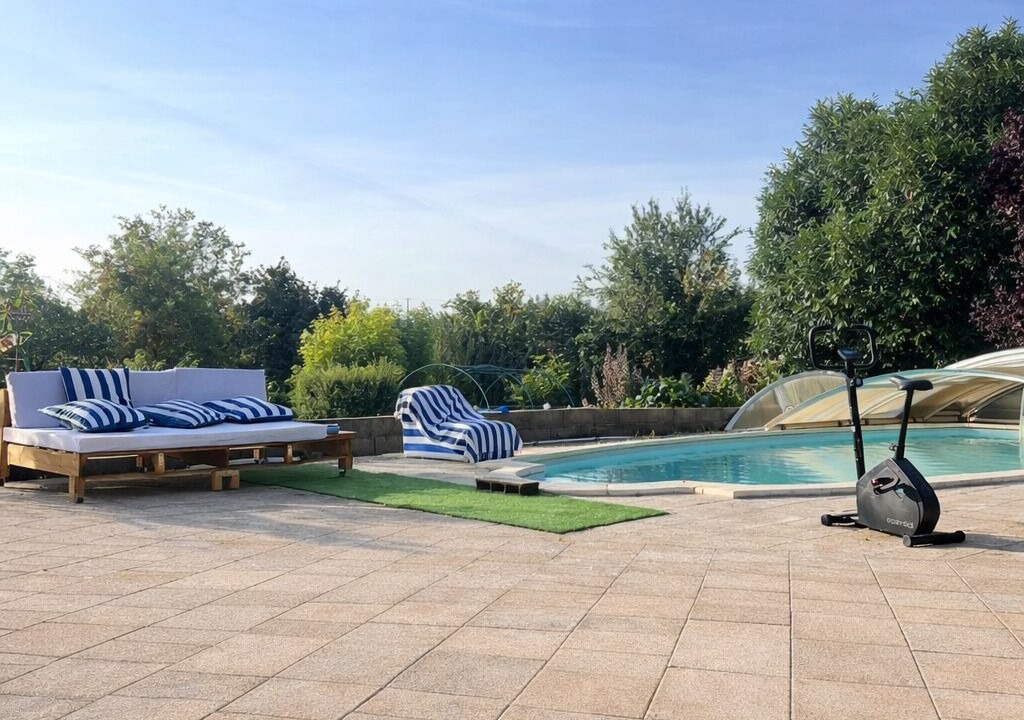 Photo of Outdoor in Bessais-le-Fromental