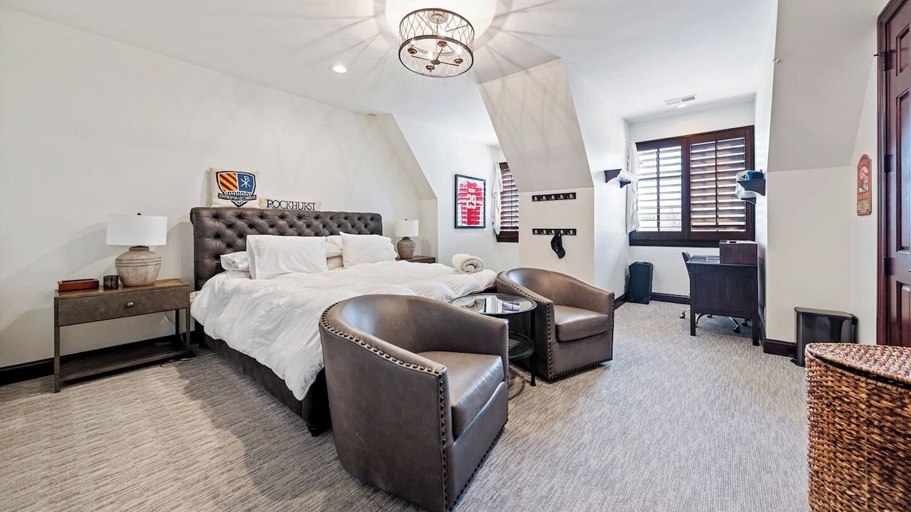 Photo of Bedroom in Leawood