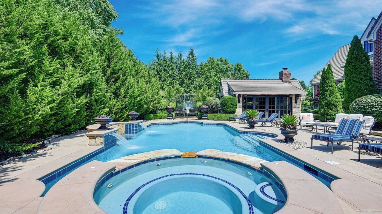 Photo of Outdoor in Leawood