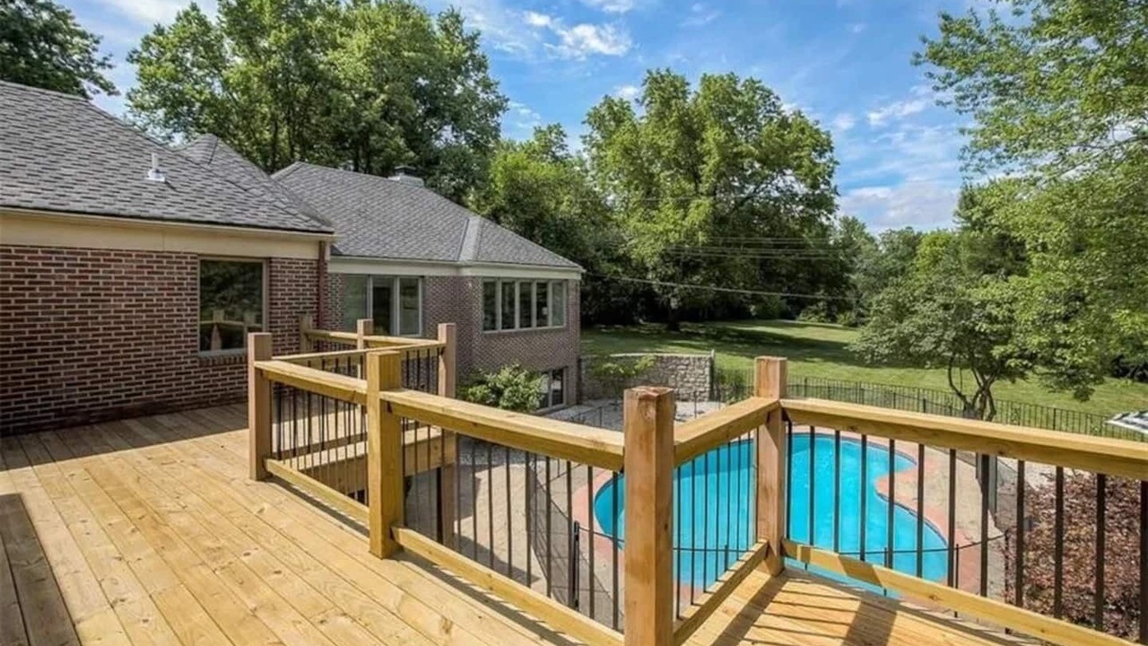 Photo of Outdoor in Leawood