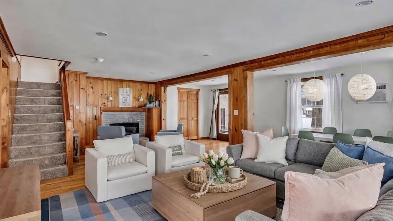 Photo of Livingroom in Bradford