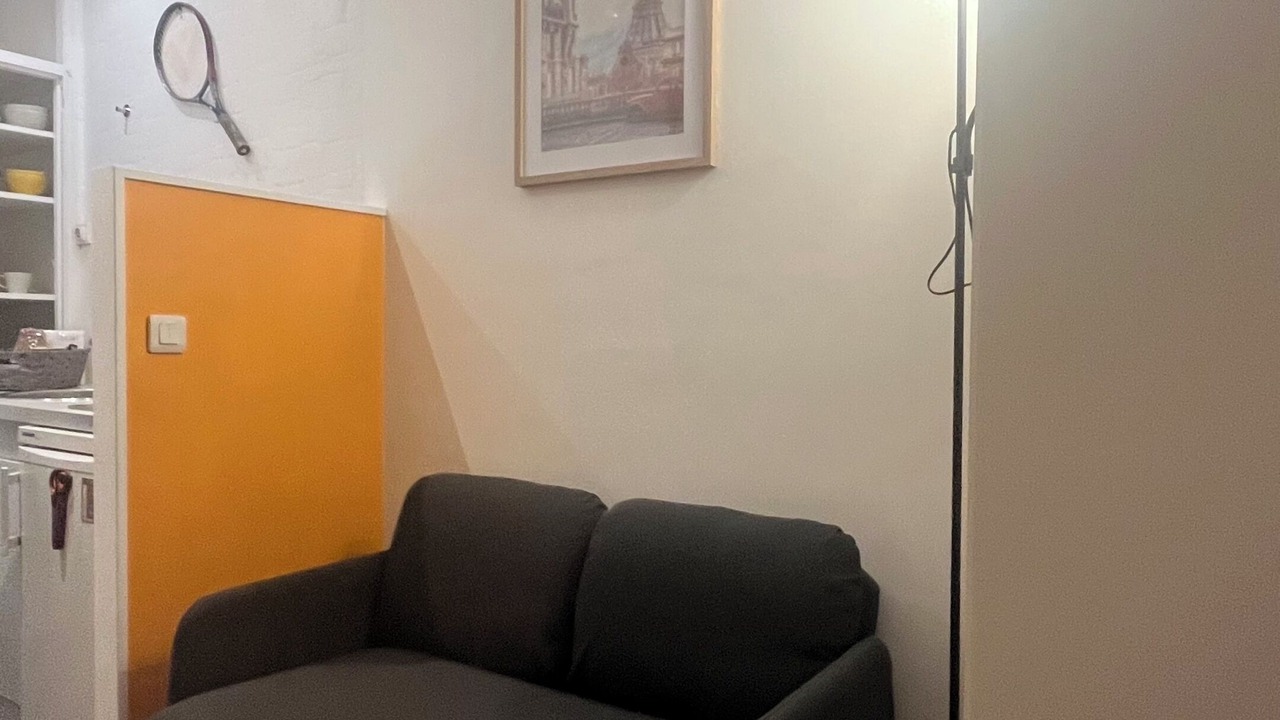 Photo of Livingroom in Republique–Point-du-Jour