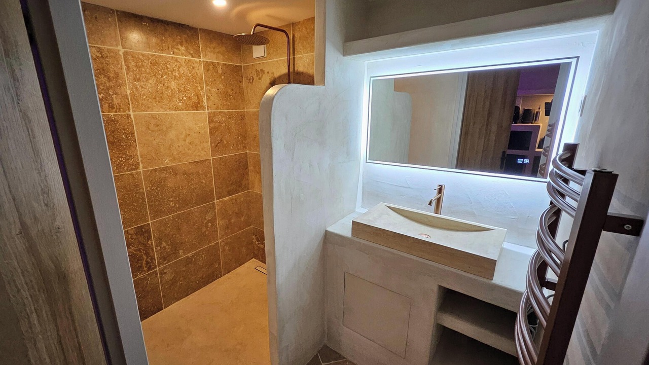 Photo of Bathroom in Montge-en-Goele