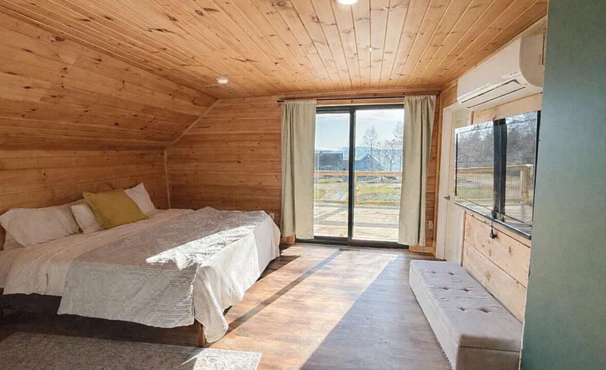 Photo of Bedroom in Surry