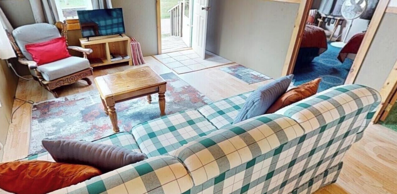 Photo of Livingroom in Orr