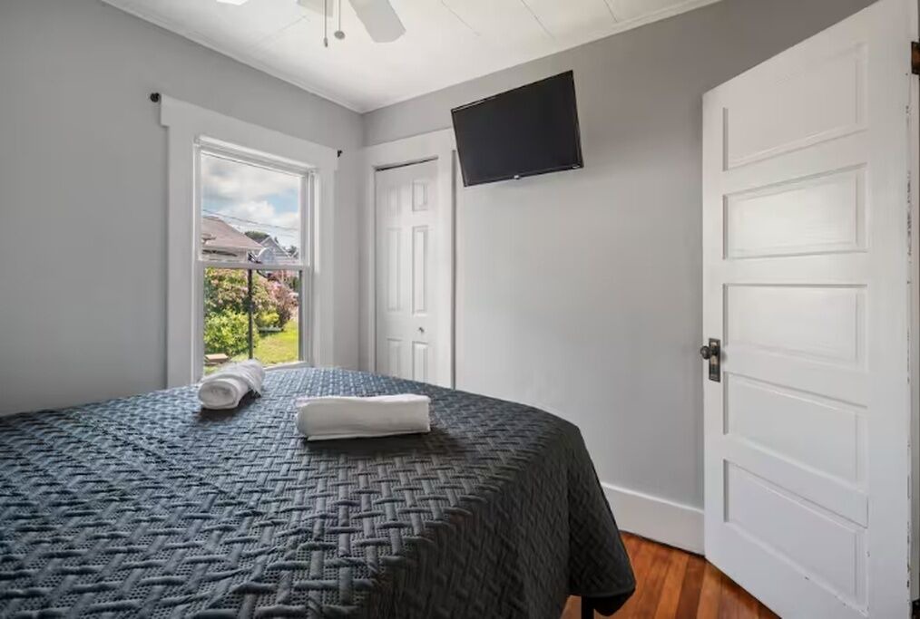 Photo of Bedroom in Newtonville