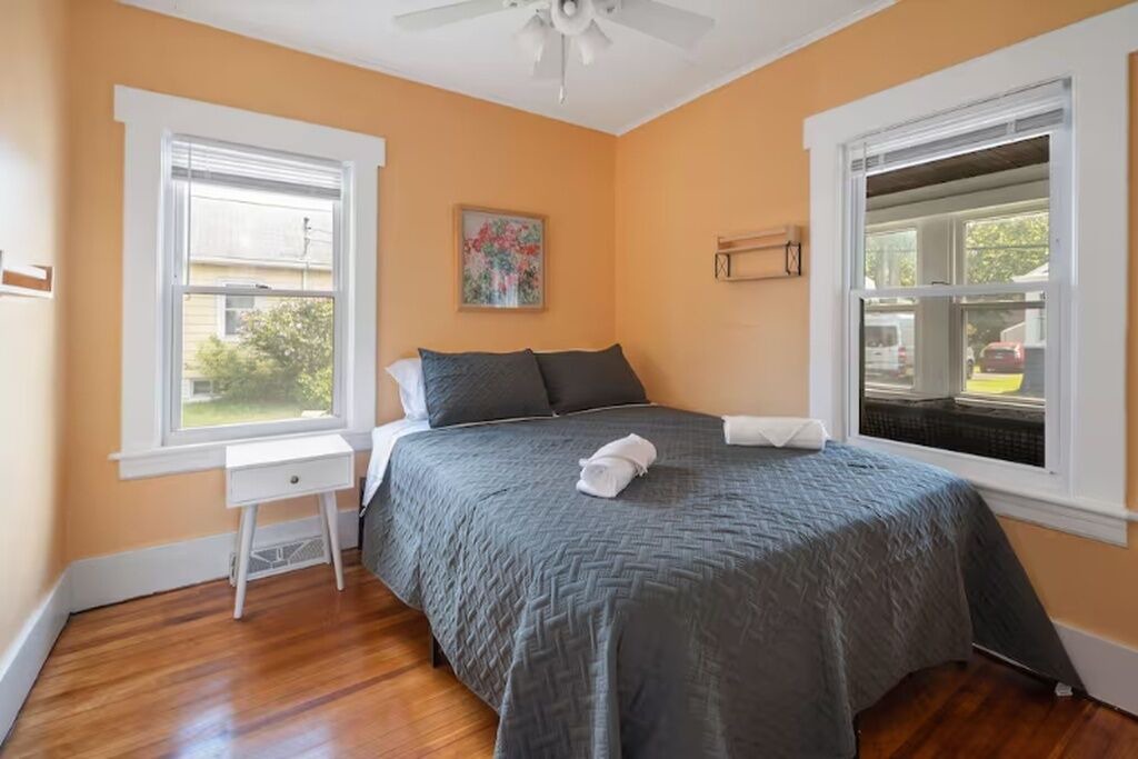 Photo of Bedroom in Newtonville