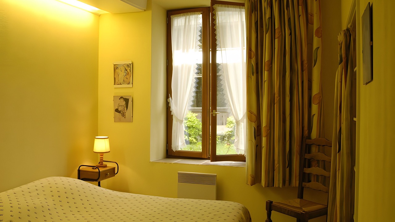 Photo of Bedroom in Poligny