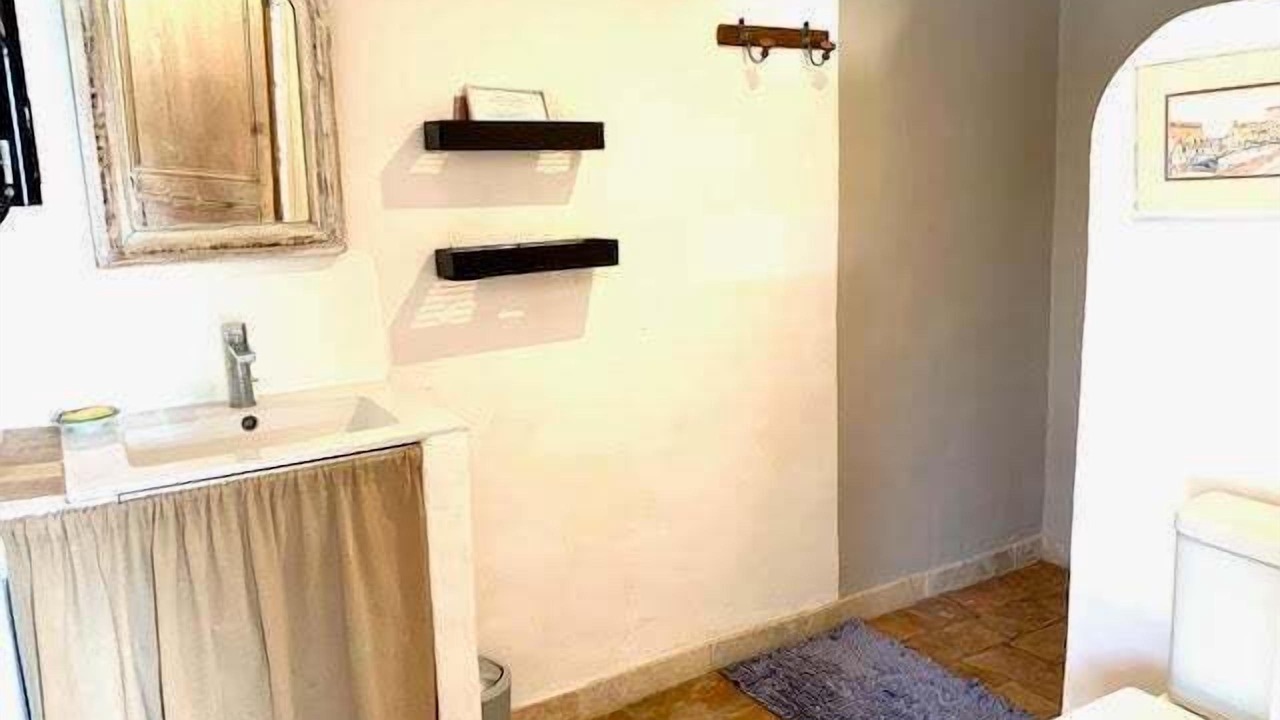 Photo of Bathroom in La Bruguiere