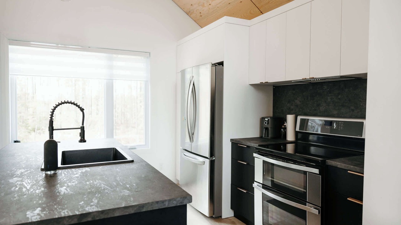 Photo of Kitchen in L'Ascension-de-Notre-Seigneur