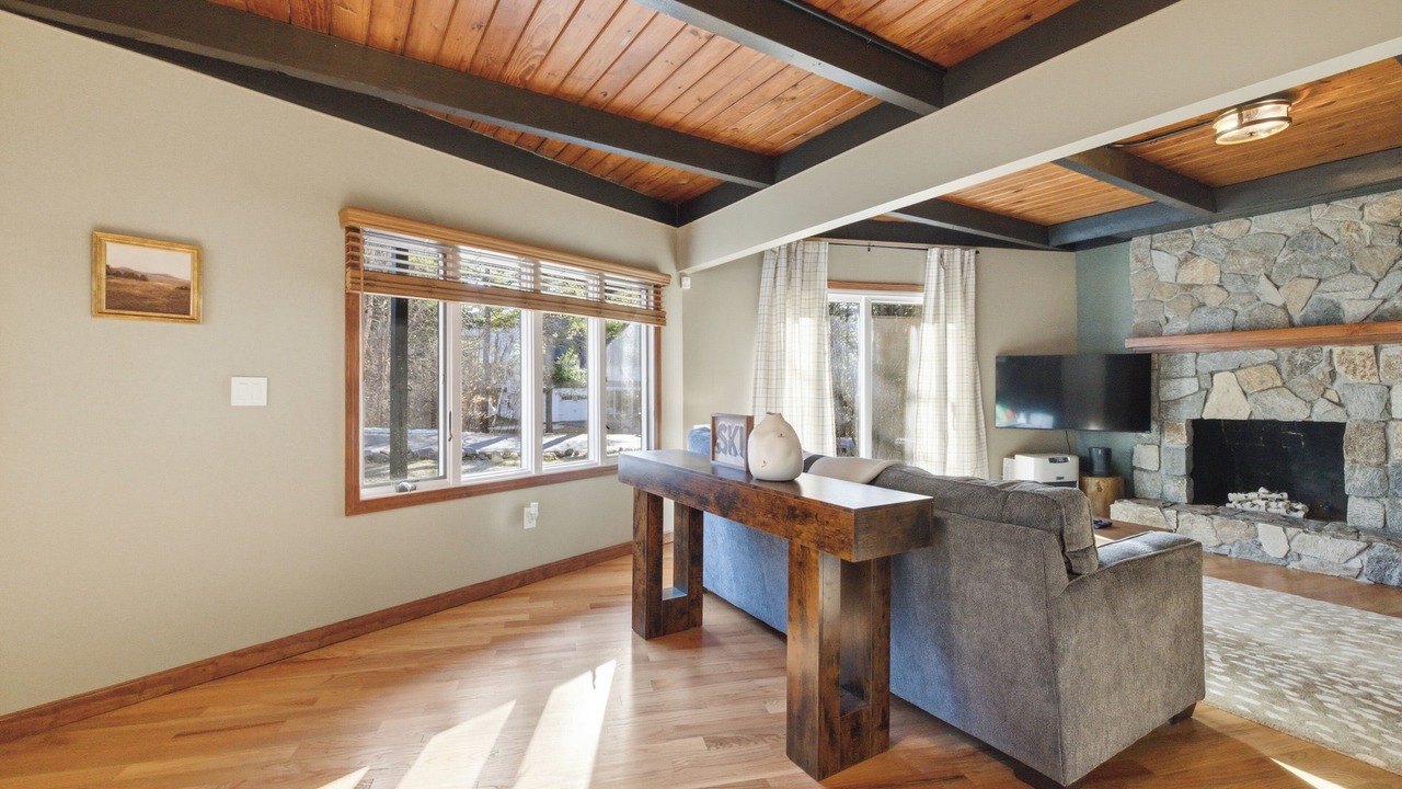 Photo of Livingroom in Gilford