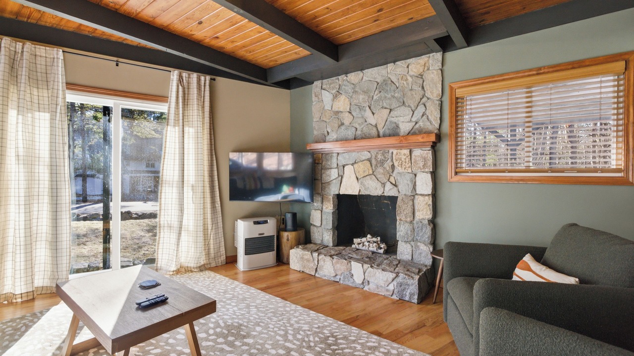 Photo of Livingroom in Gilford