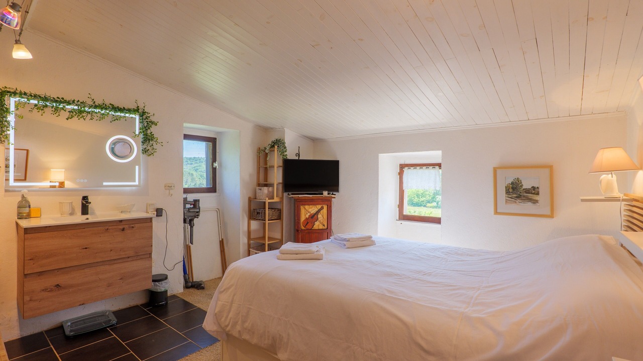 Photo of Bedroom in Les Assions