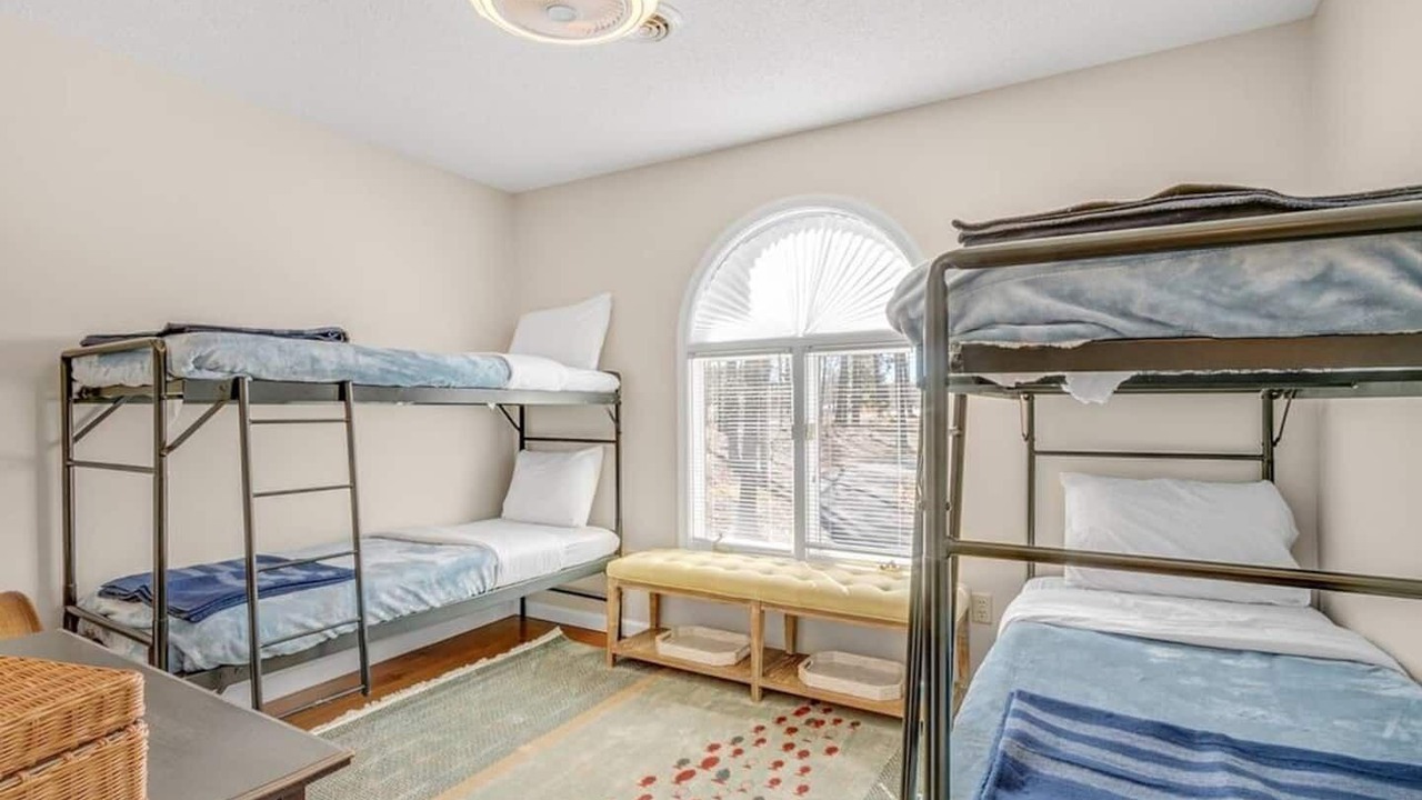 Photo of Bedroom in Townville