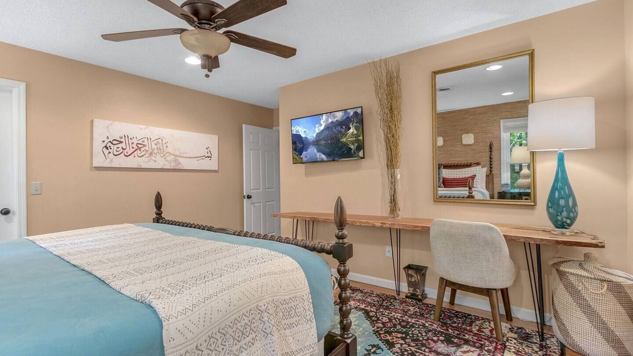 Photo of Bedroom in Townville