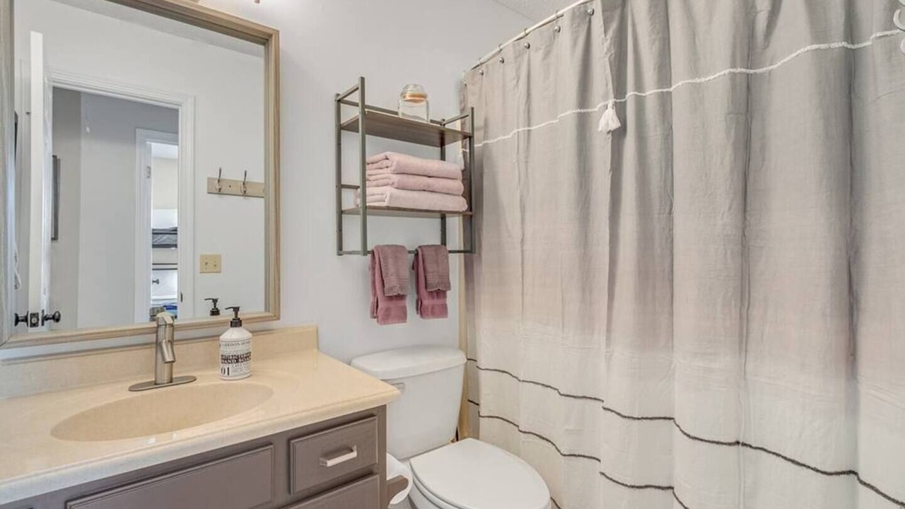 Photo of Bathroom in Townville