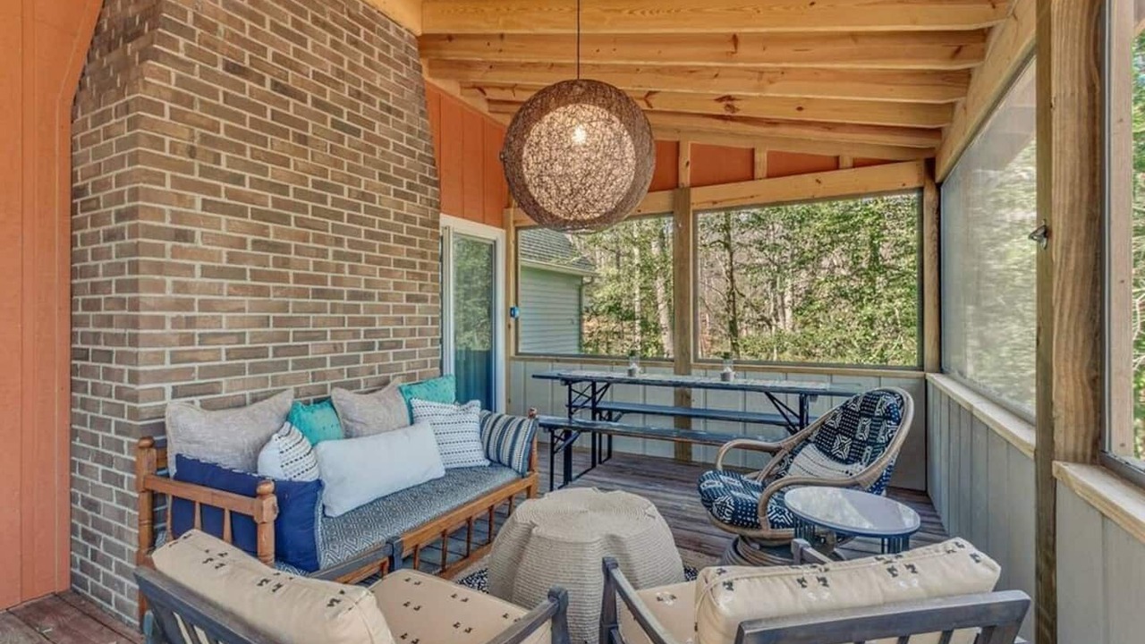 Photo of Patio Balcony in Townville