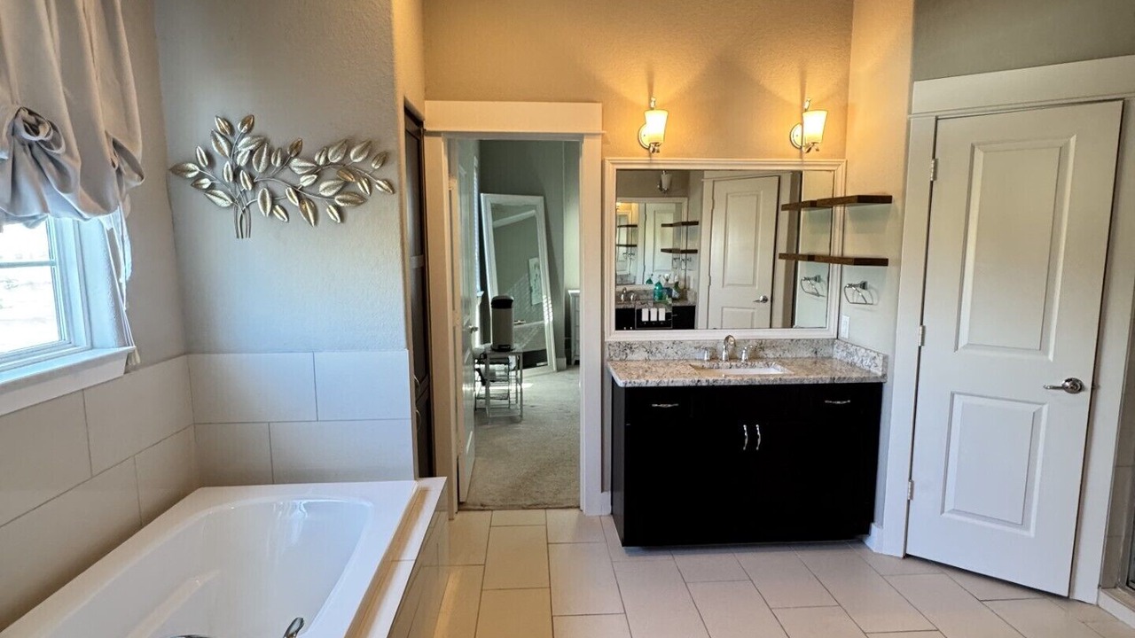 Photo of Bathroom in Shady Acres