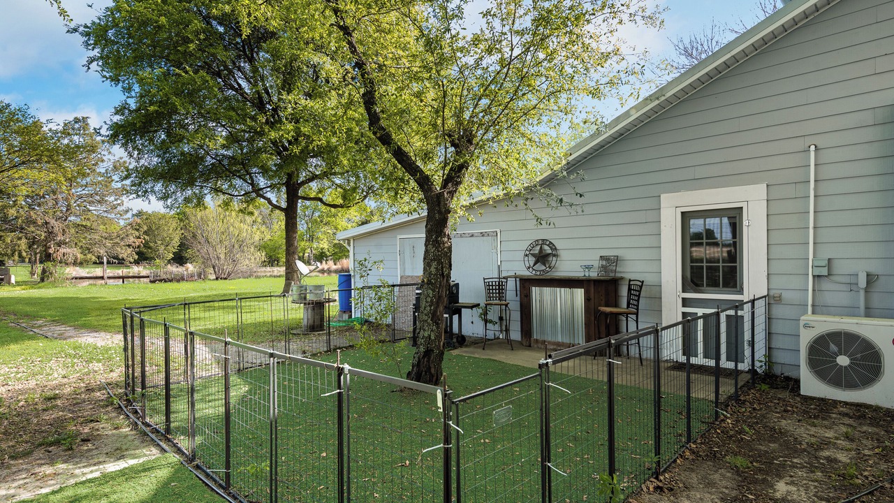 Photo of Outdoor in Wills Point