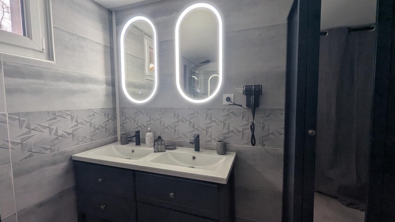 Photo of Bathroom in Changey