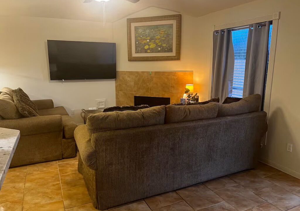 Photo of Livingroom in Channelview
