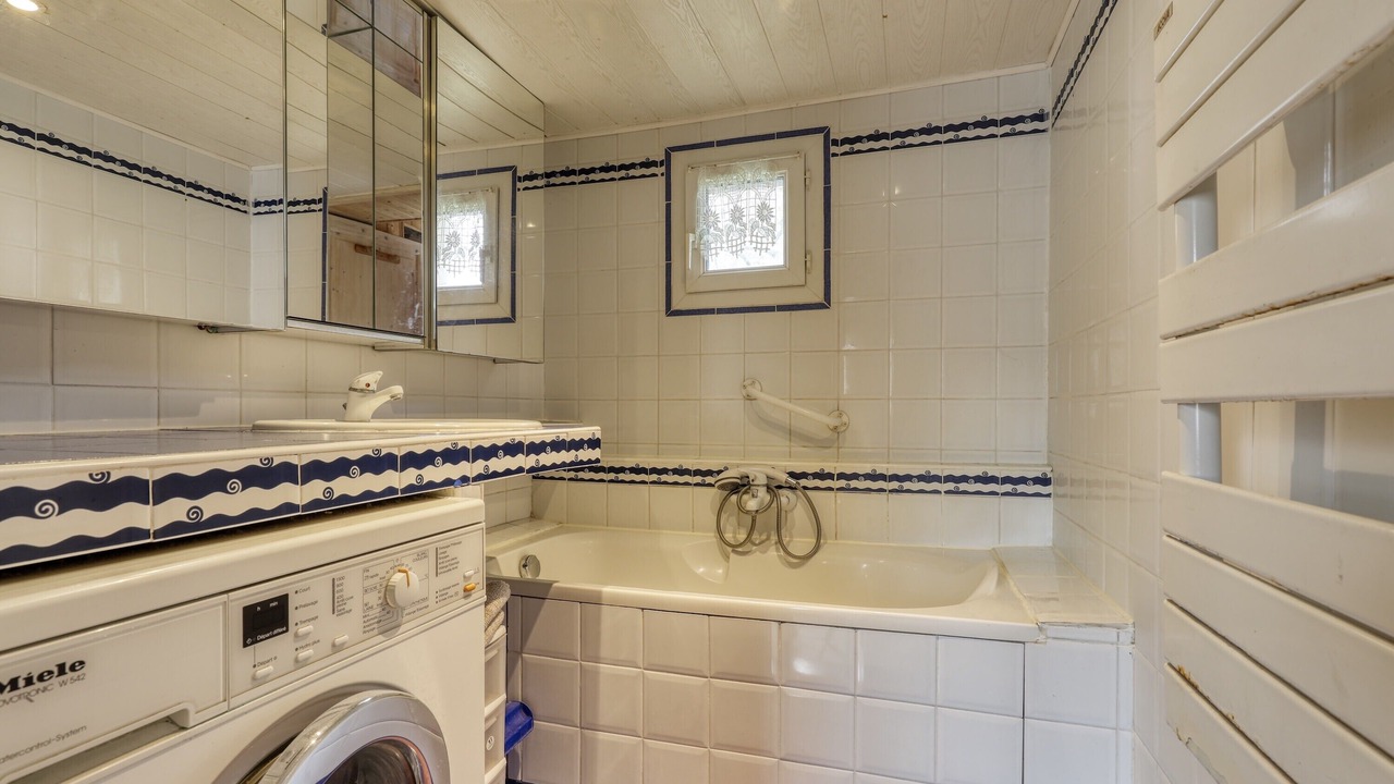 Photo of Bathroom in Sausseuzemare-en-Caux