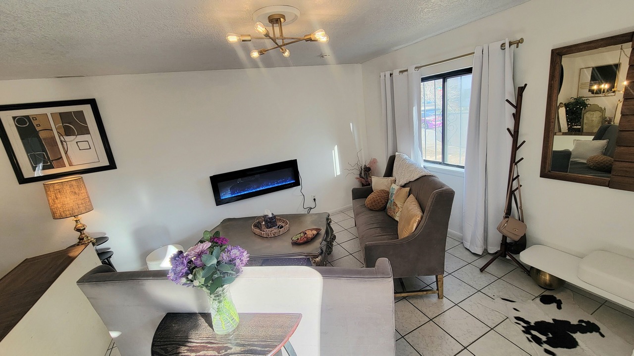 Photo of Livingroom in Albuquerque