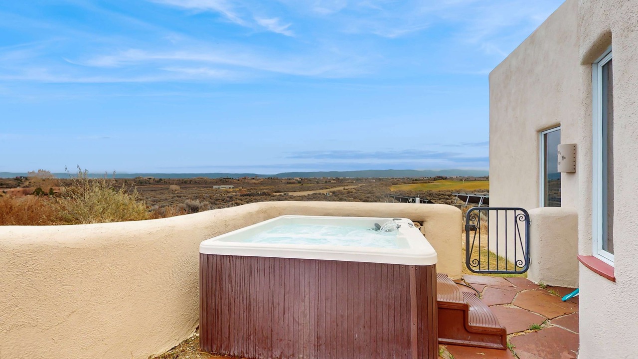 Photo of Patio Balcony in Ranchos De Taos